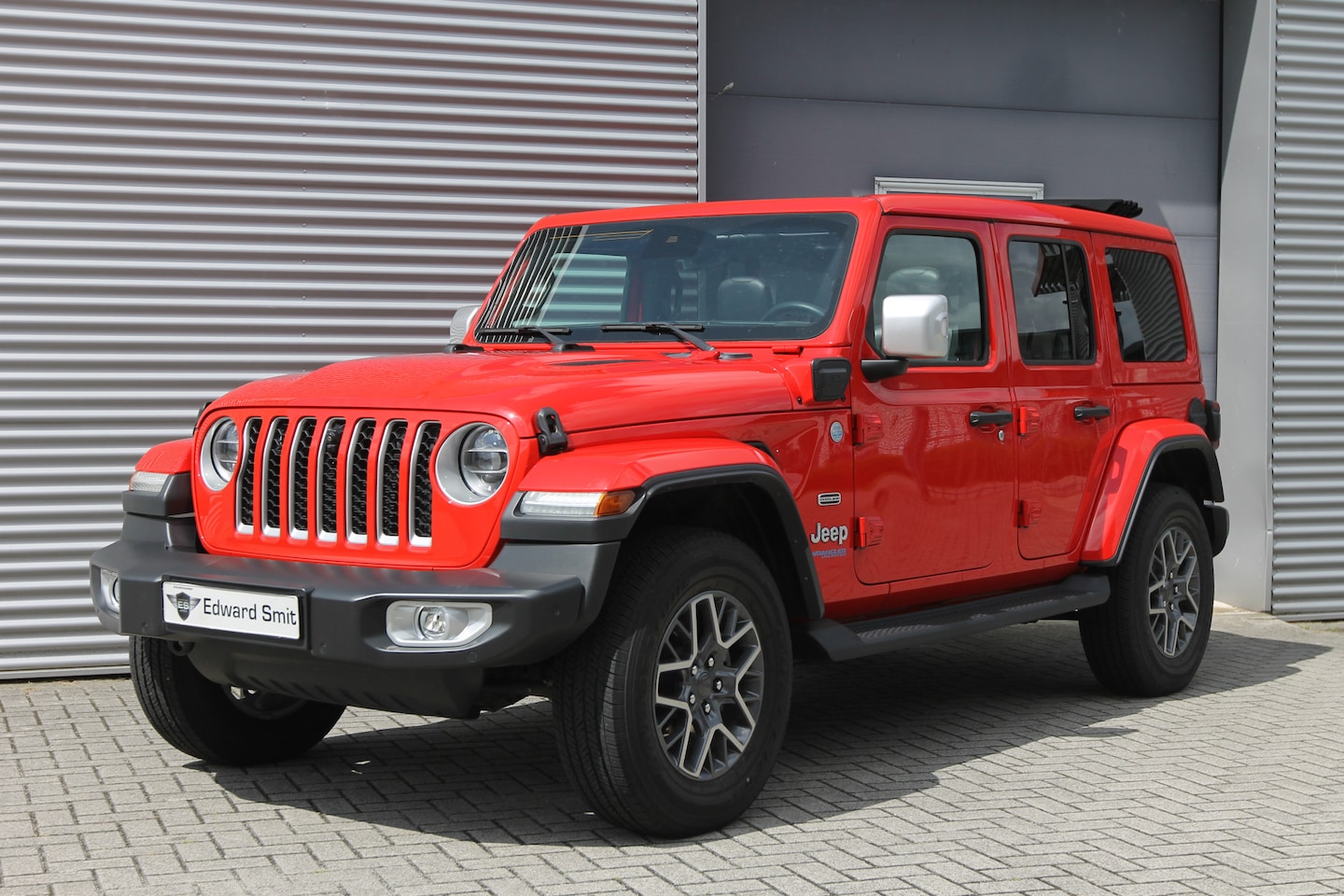 Jeep Wrangler Unlimited - 4xe 380 Overland I PHEV I Aut. I Hardtop I Open Sky I Carplay I 9400 km! - AutoWereld.nl