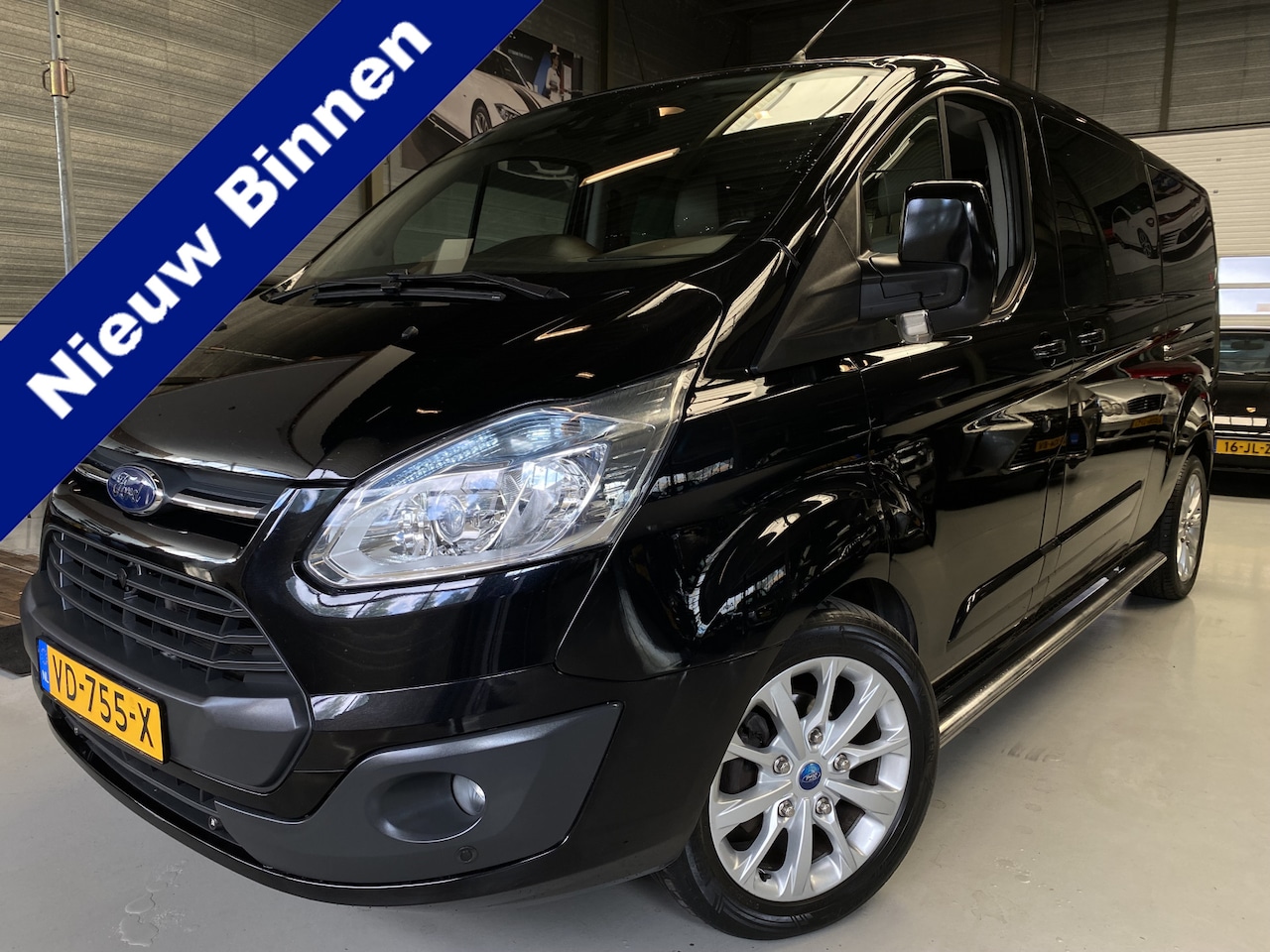 Ford Transit Custom - 290 2.2 TDCI L2H1 Limited DC Airco, Cruise, Dubbel cabine - AutoWereld.nl