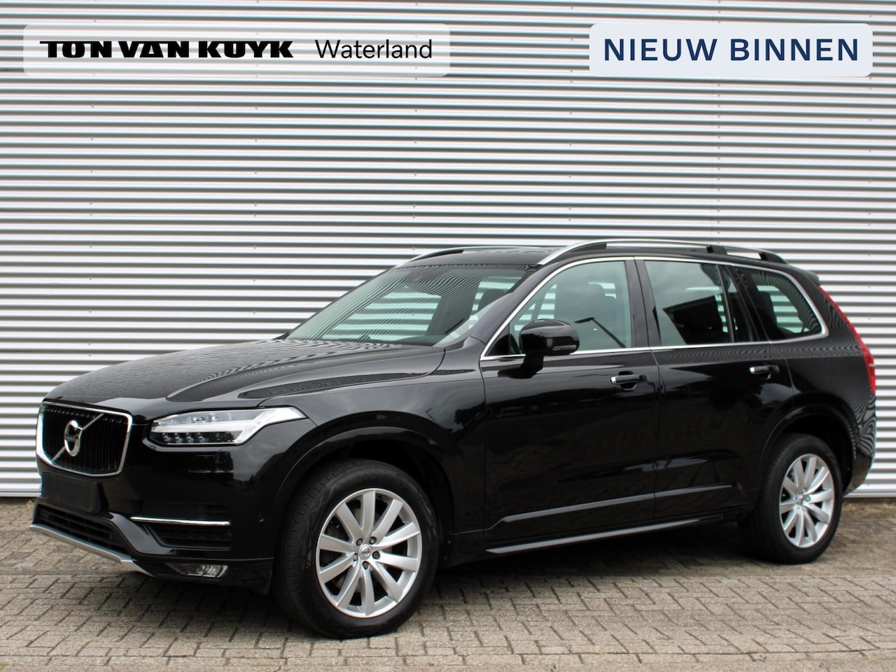 Volvo XC90 - 2.0 D5 AWD Momentum Automaat / Panoramadak / Bowers & Wilkens audio / Trekhaak / DAB / Led - AutoWereld.nl