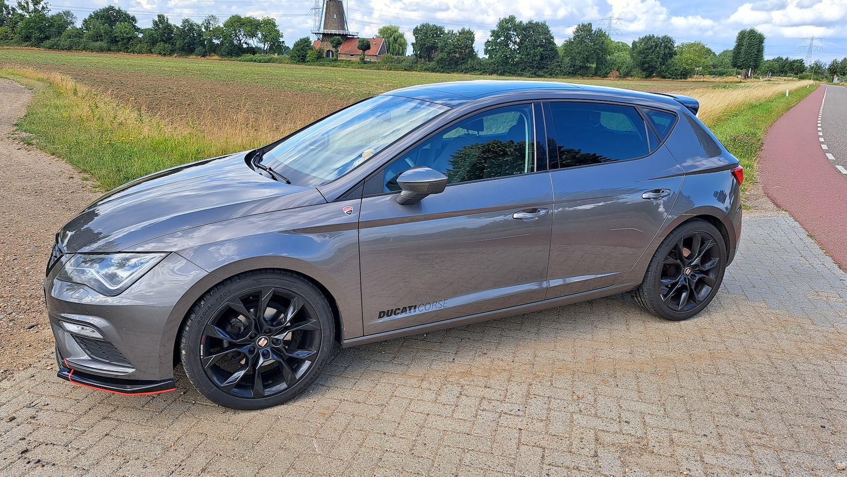 SEAT Leon - 1.4 EcoTSI Style Business Intense - AutoWereld.nl
