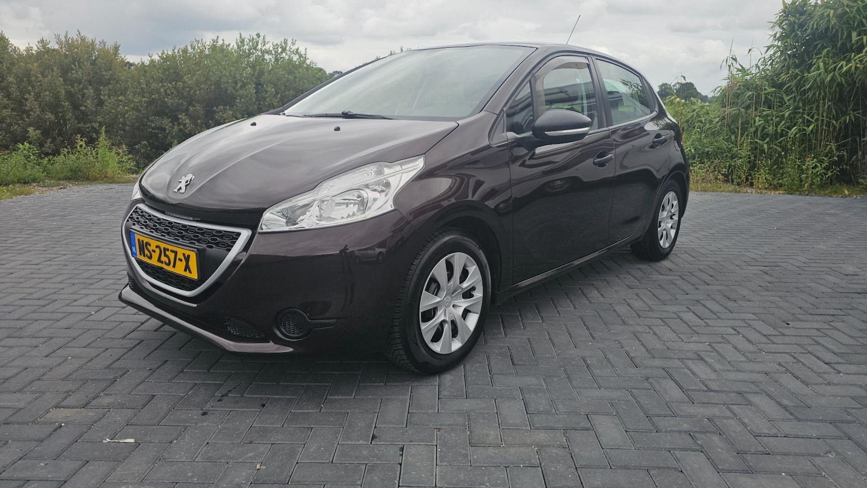 Peugeot 208 - 1.0 VTi Access 2013! Zeer mooie staat - AutoWereld.nl