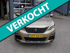 Peugeot 3008 - 1.2 PureTech Allure automaat met navigatie en cruise control en airco en leren bekleding