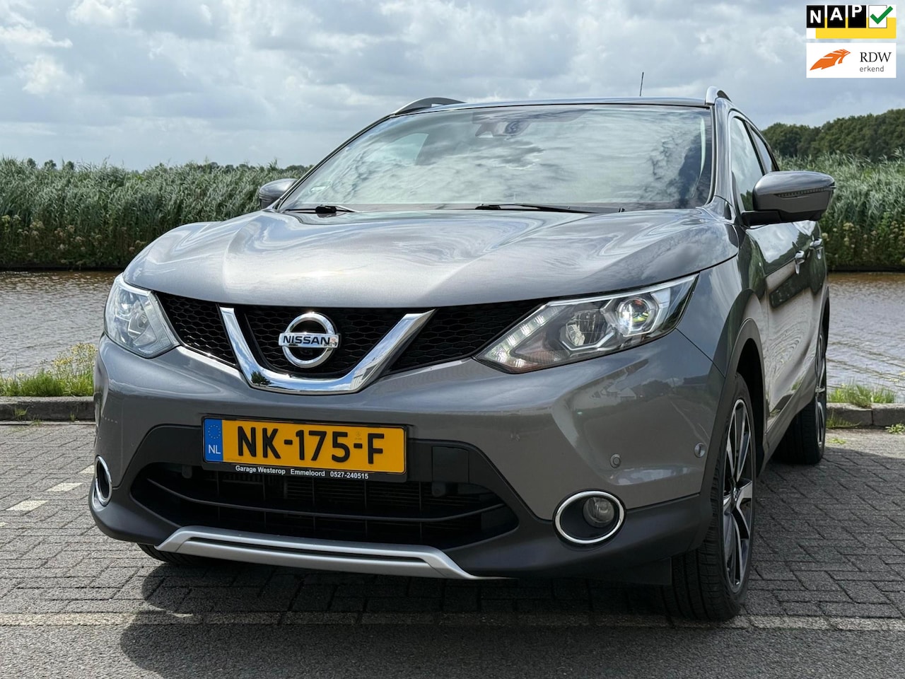 Nissan Qashqai - 1.2 Tekna / trekhaak / leer volle zeer nette auto - AutoWereld.nl