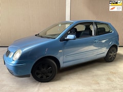 Volkswagen Polo - 1.4-16V Athene met nieuwe apk