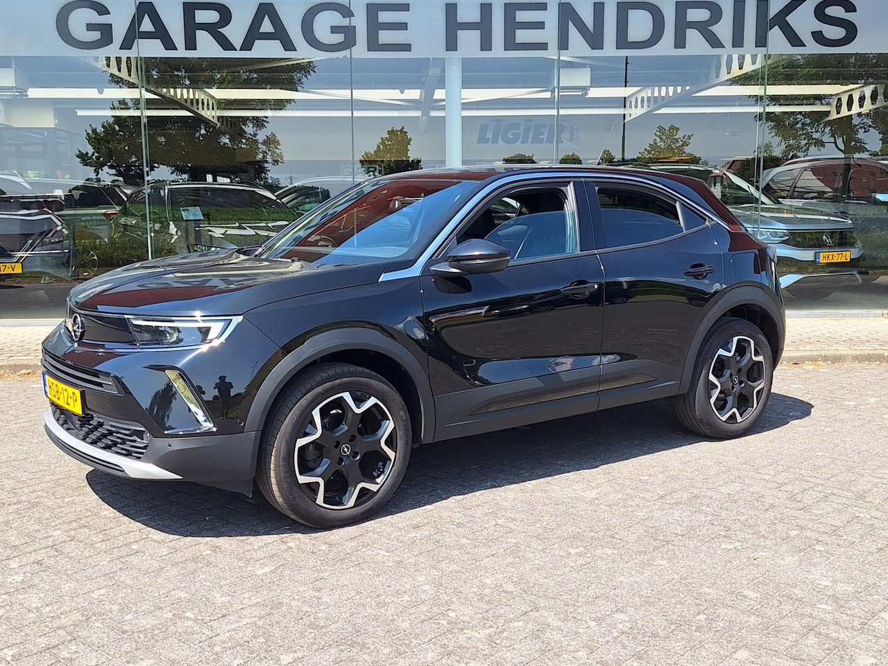 Opel Mokka - 1.2 Turbo Ultimate Automaat | Adaptive CC | Climate | Blindspot || (occasion) - AutoWereld.nl