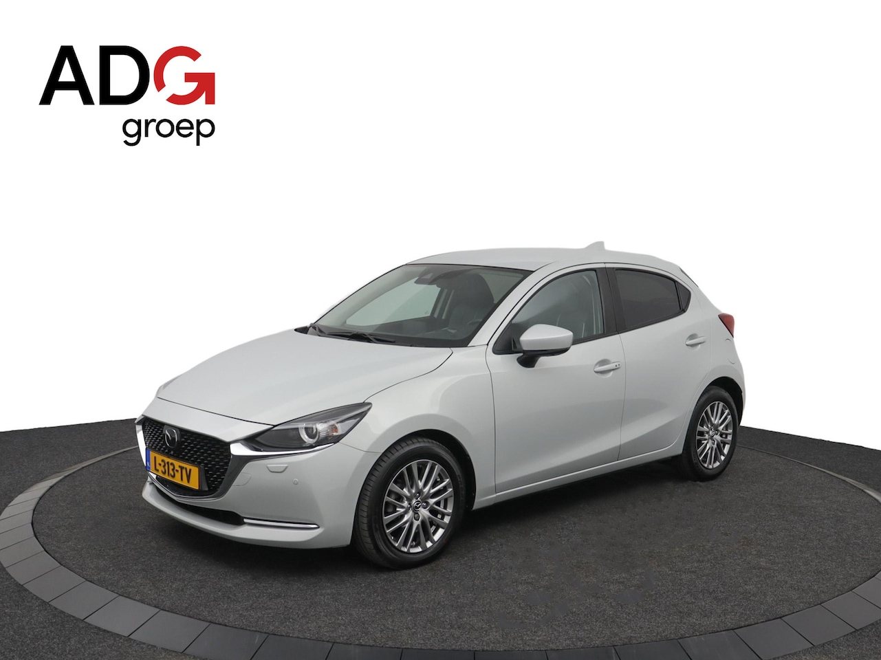 Mazda 2 - 1.5 Skyactiv-G Signature | Navi | Adaptive Cruise control | Rijklaar | Stuur & Stoel - ver - AutoWereld.nl