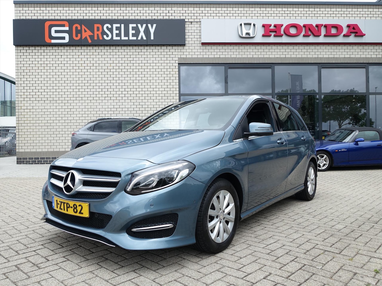 Mercedes-Benz B-klasse - B 180 122PK 7G-DCT Ambition Nieuwstaat - AutoWereld.nl