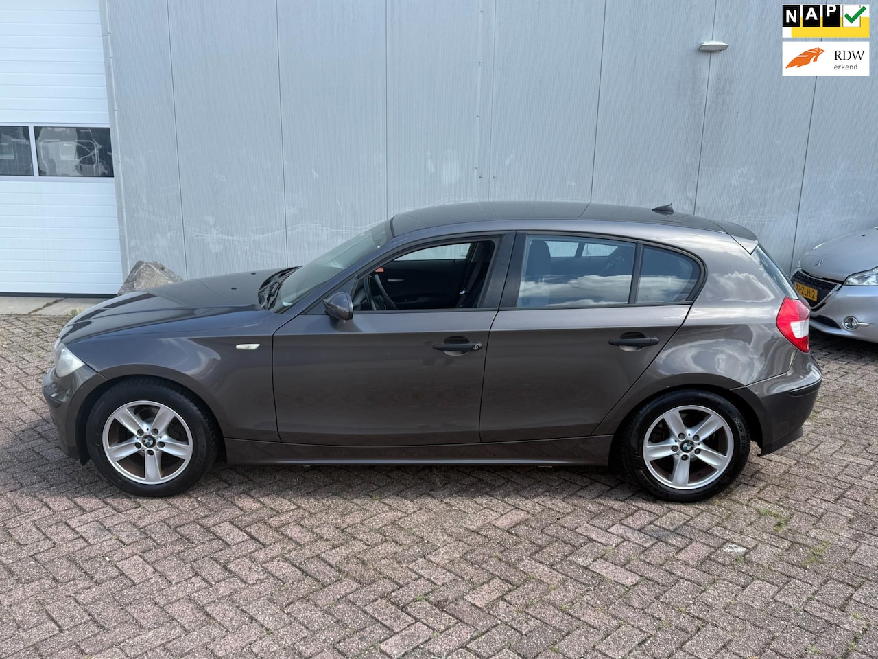 BMW 1-serie - 118i Business Line 118i Business Line - AutoWereld.nl