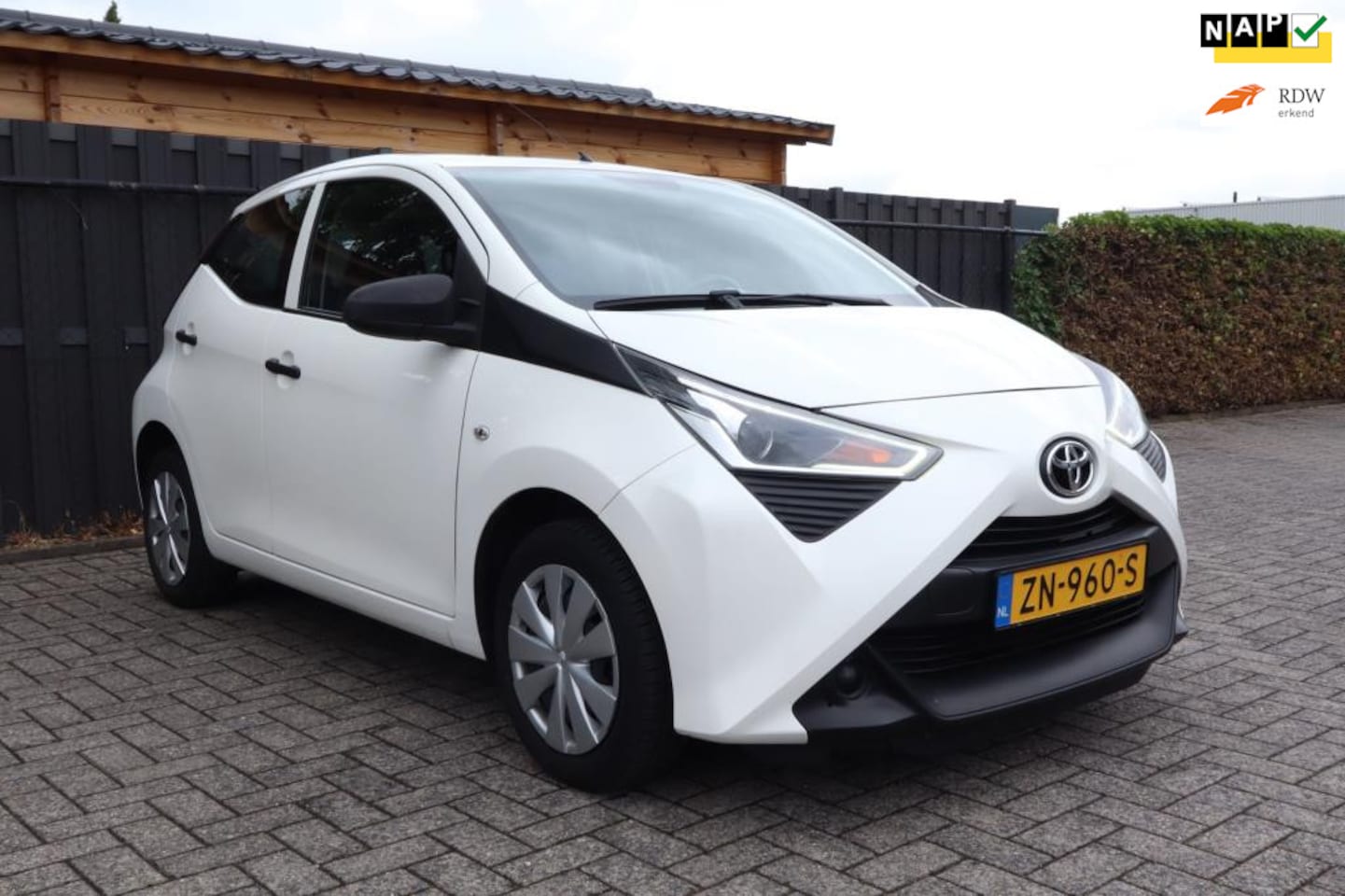 Toyota Aygo - 1.0 VVT-i x-fun AIRCO / CRUISE / LED / 100% ONDERHOUDEN 1E EIG - AutoWereld.nl