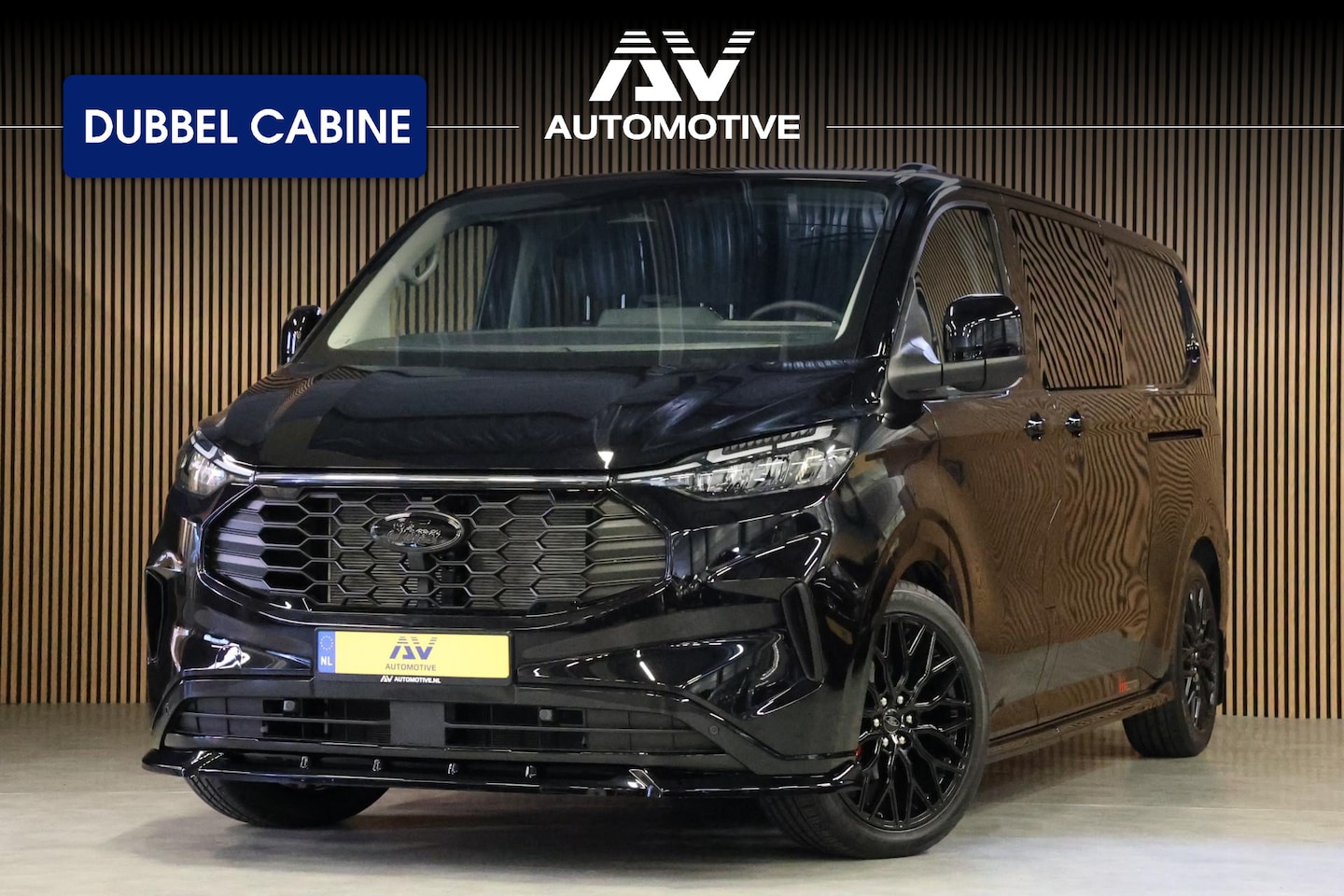 Ford Transit Custom - 320 2.0 TDCI 170PK L2H1 DC LIMITED | L+R Raptor Edition | Trekhaak | 6-Zitter | Verlengde - AutoWereld.nl
