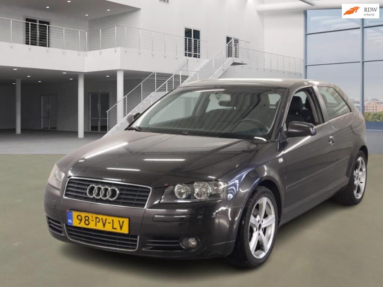 Audi A3 - 2.0 FSI Ambition AIRCO CRUISE 2 X SLEUTELS - AutoWereld.nl