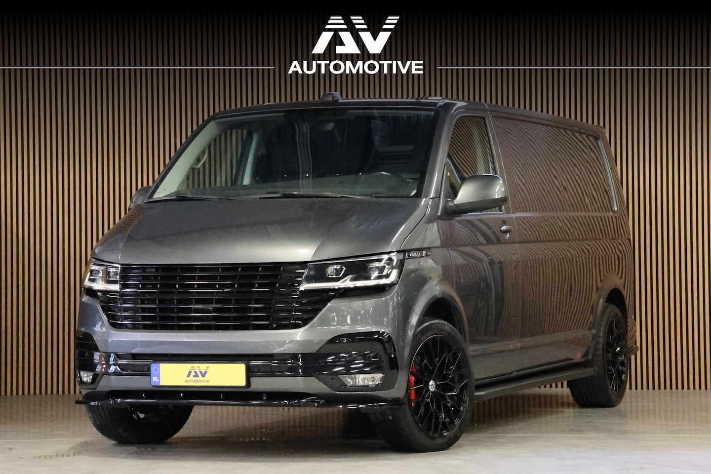 Volkswagen Transporter - 2.0 TDI L2H1 150 PK BULLI | LED Koplampen | ACC | | 3-Zitter | Marge | BTW & BPM Vrij | De - AutoWereld.nl