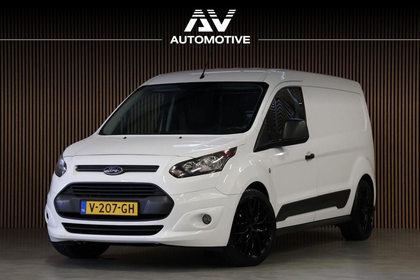 Ford Transit Connect - 1.5 TDCI L2 | 3-Zitter | Camera | Navigatie | | Trekhaak | Airco | Sortimo | NAP Logisch | - AutoWereld.nl