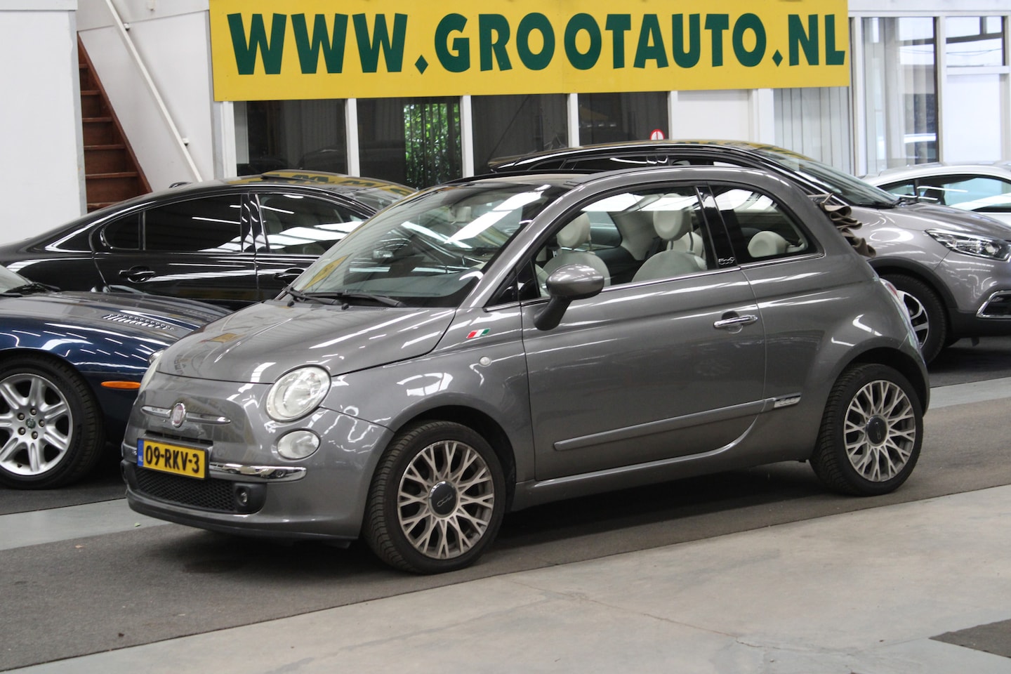 Fiat 500 C - 1.2 Lounge Automaat Airco, Stuurbekrachtiging - AutoWereld.nl