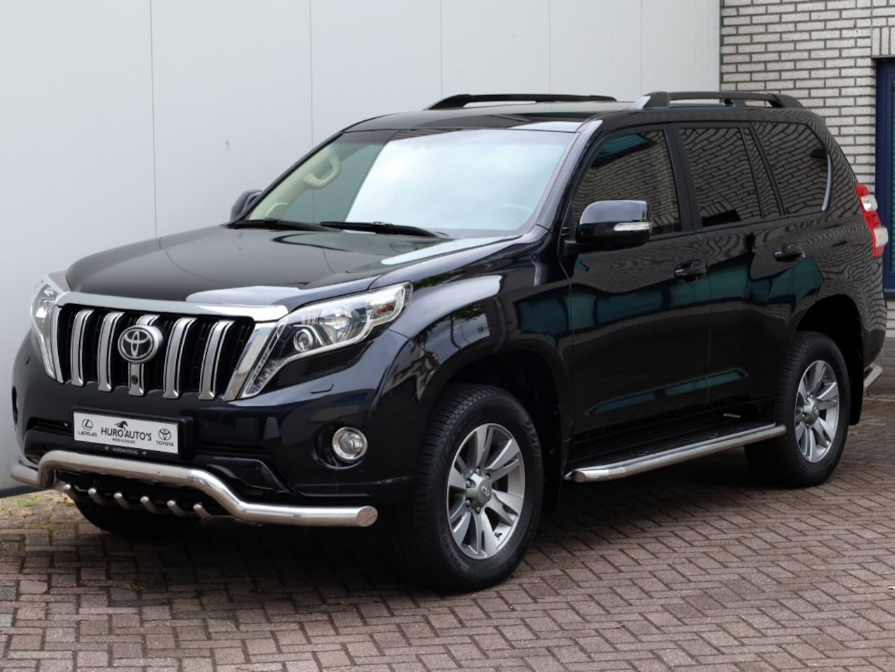 Toyota Land Cruiser - 4.0 V6 Executive 5 p | Leder | JBL | 360 Camera - AutoWereld.nl