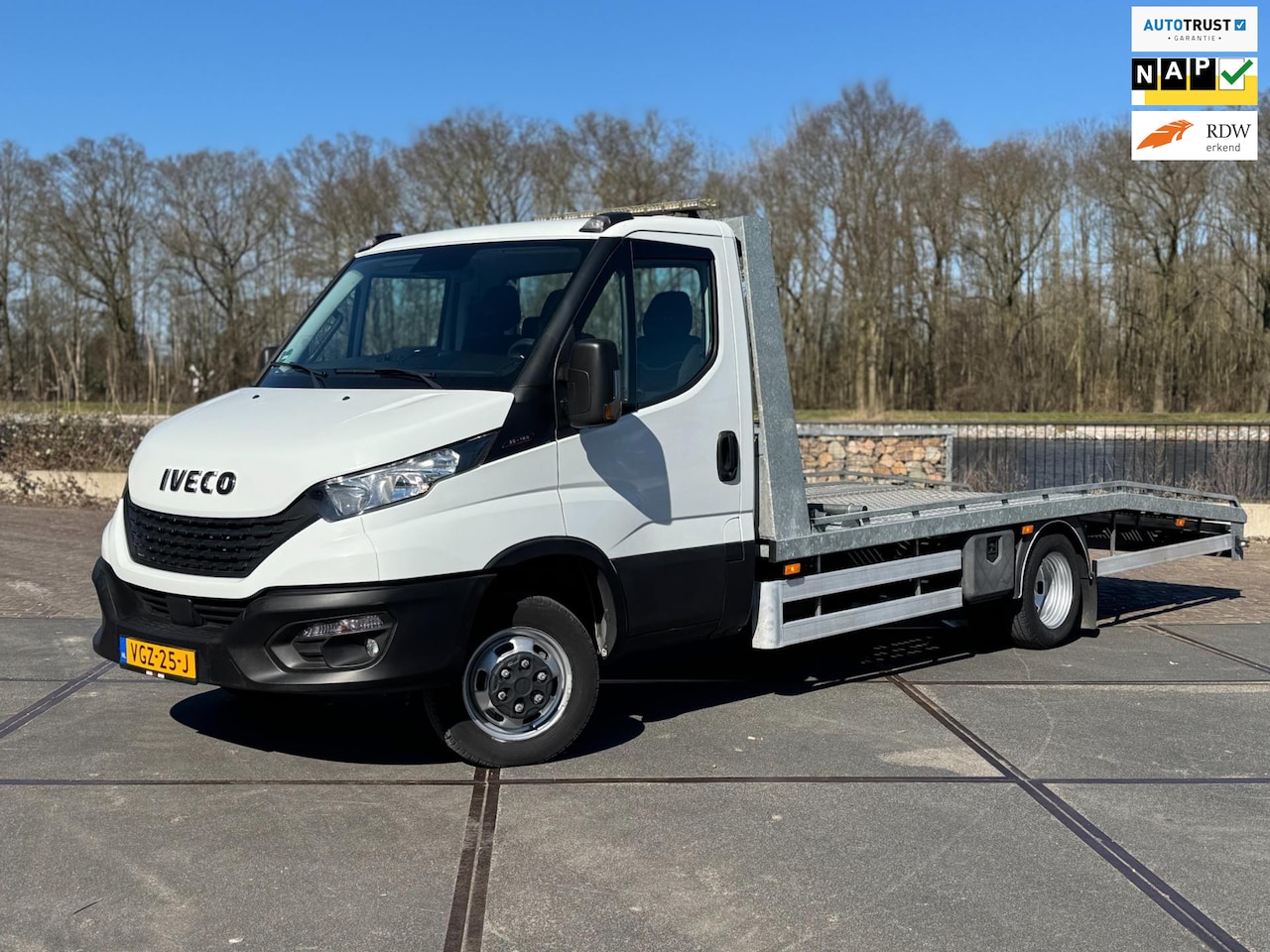 Iveco Daily - 3.0 190pk 2021 410 | Oprijwagen | Luchtvering - AutoWereld.nl