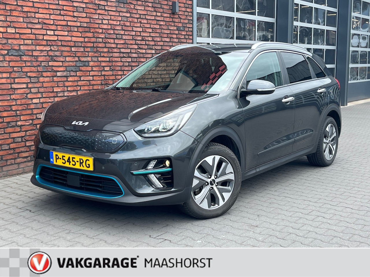 Kia e-Niro - DynamicPlusLine 64 kWh AchteruitrijCam./Adapt.Cruise/KeylessEntry&Go/LaneAss./PDC/LED/DAB/ - AutoWereld.nl