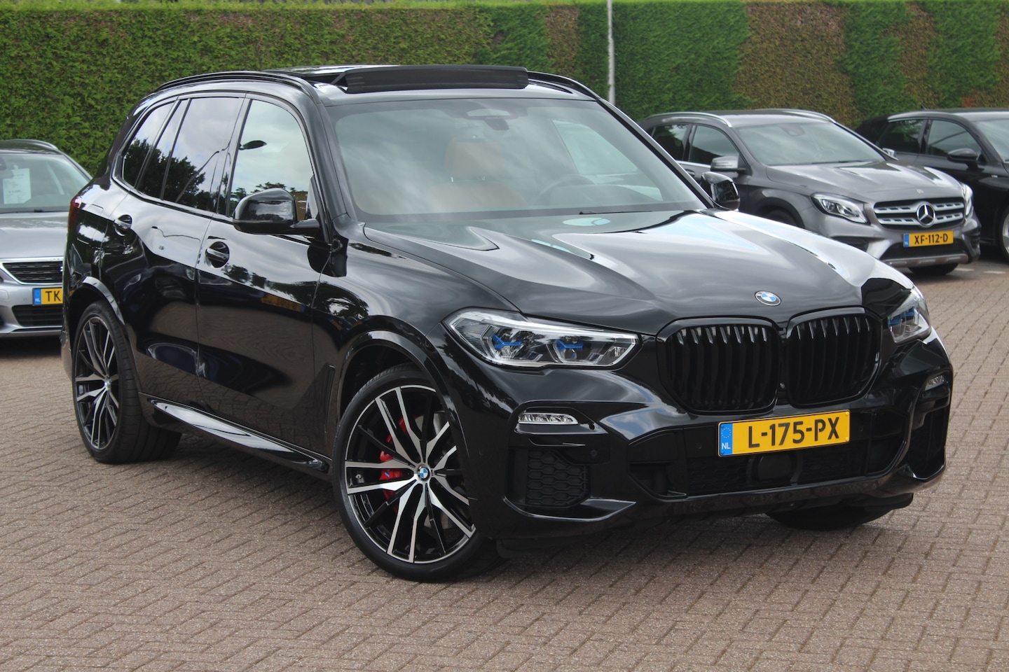 BMW X5 - xDrive45e High Exe. M Sport / Panoramadak / Camera / Head-up / 22'' / Laser LED / Softclos - AutoWereld.nl