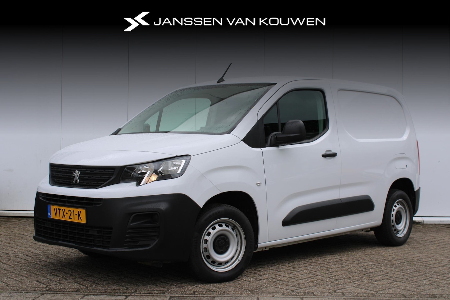 Peugeot Partner - 1.5 BlueHDi 100 pk L1 / Airco / Carplay / Cruise / Parkeersensoren / Laadvloer - AutoWereld.nl