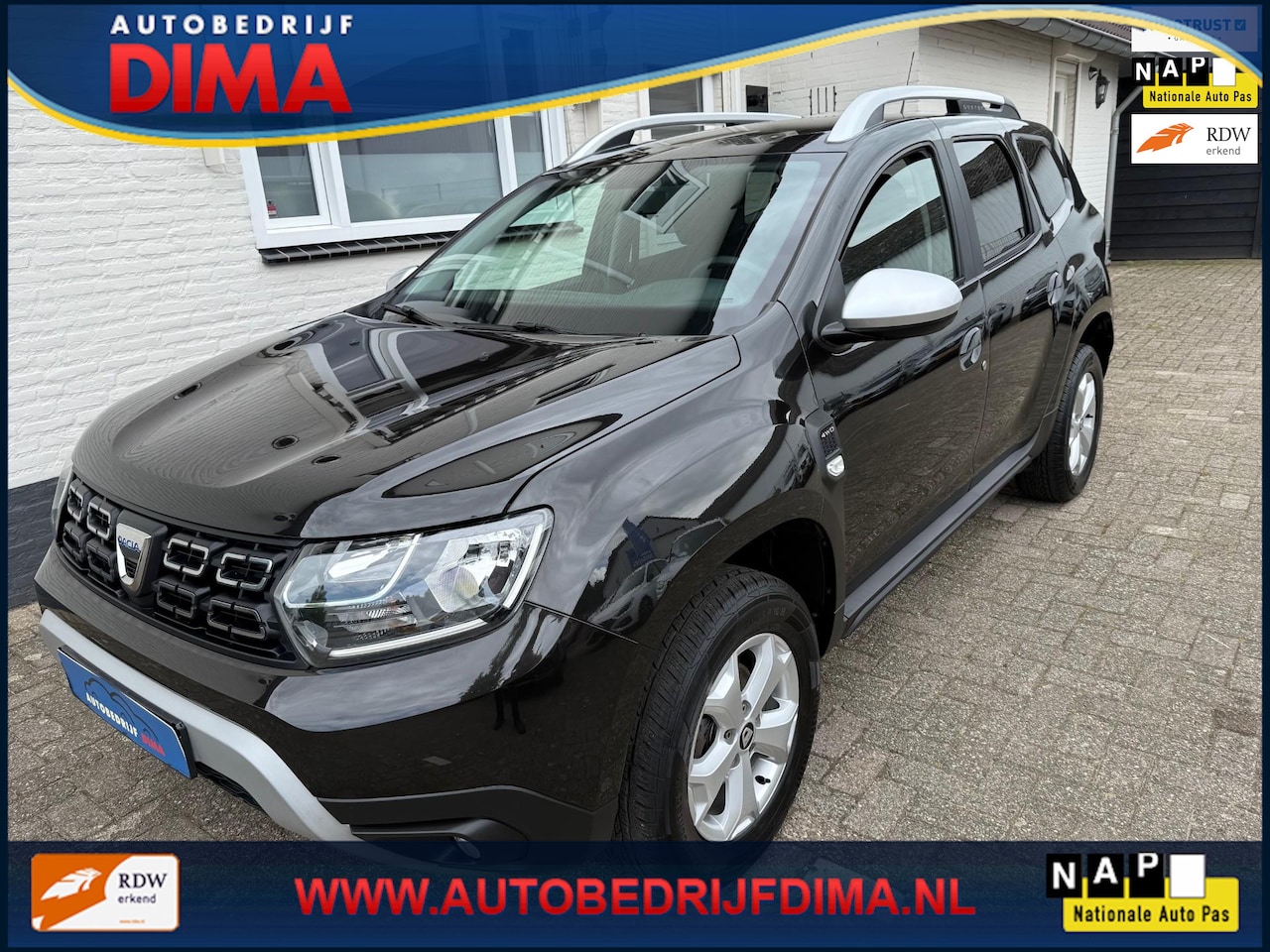 Dacia Duster - 1.6 SCe 4x4 Comfort/ Navi/ Camera/ Stoelverwarming/ Trekhaak - AutoWereld.nl