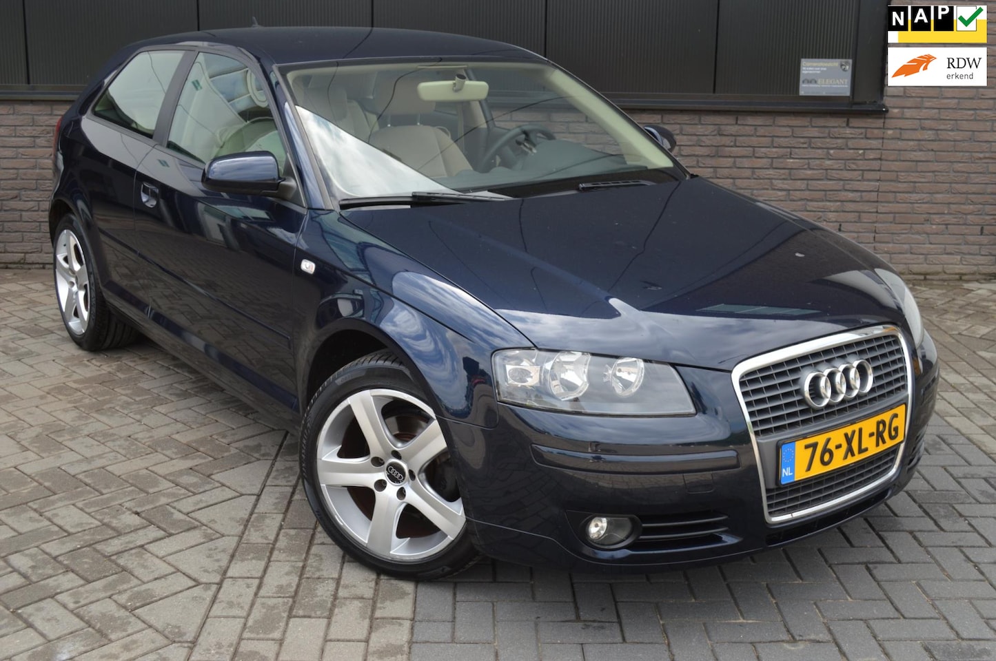 Audi A3 - 1.6 Attraction 2e eigenaar! NAVI| Climate| 17 INCH| - AutoWereld.nl