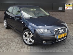 Audi A3 - 1.6 Attraction 2e eigenaar NAVI| Climate| 17 INCH|