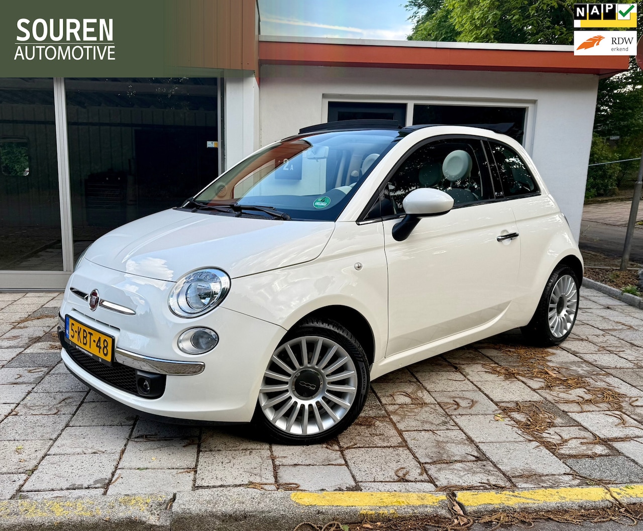 Fiat 500 C - 0.9 TwinAir Lounge Cabrio / Nieuwe APK / Automatische airco / Parkeersensoren - AutoWereld.nl