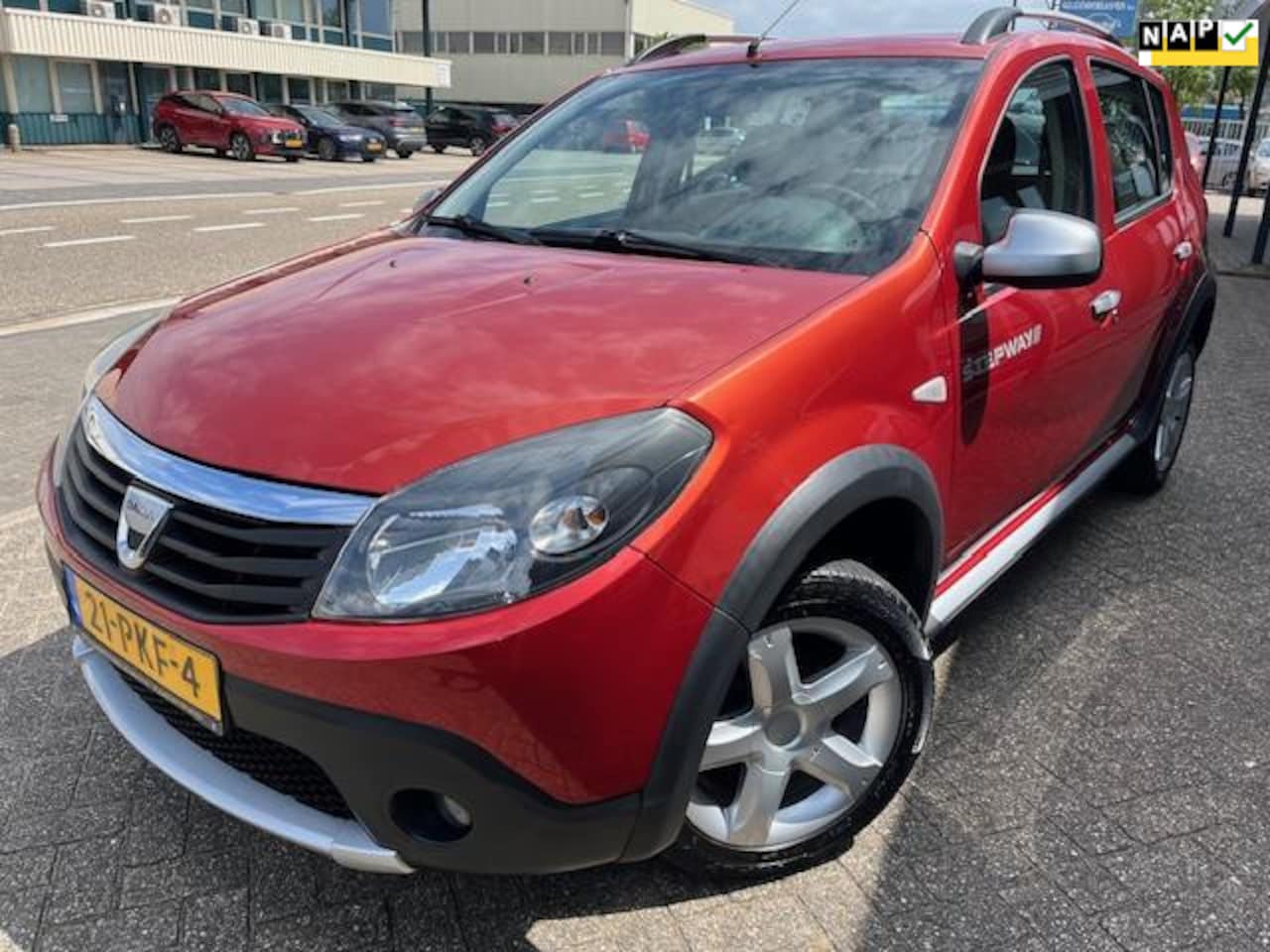 Dacia Sandero Stepway - 1.6 airco - AutoWereld.nl