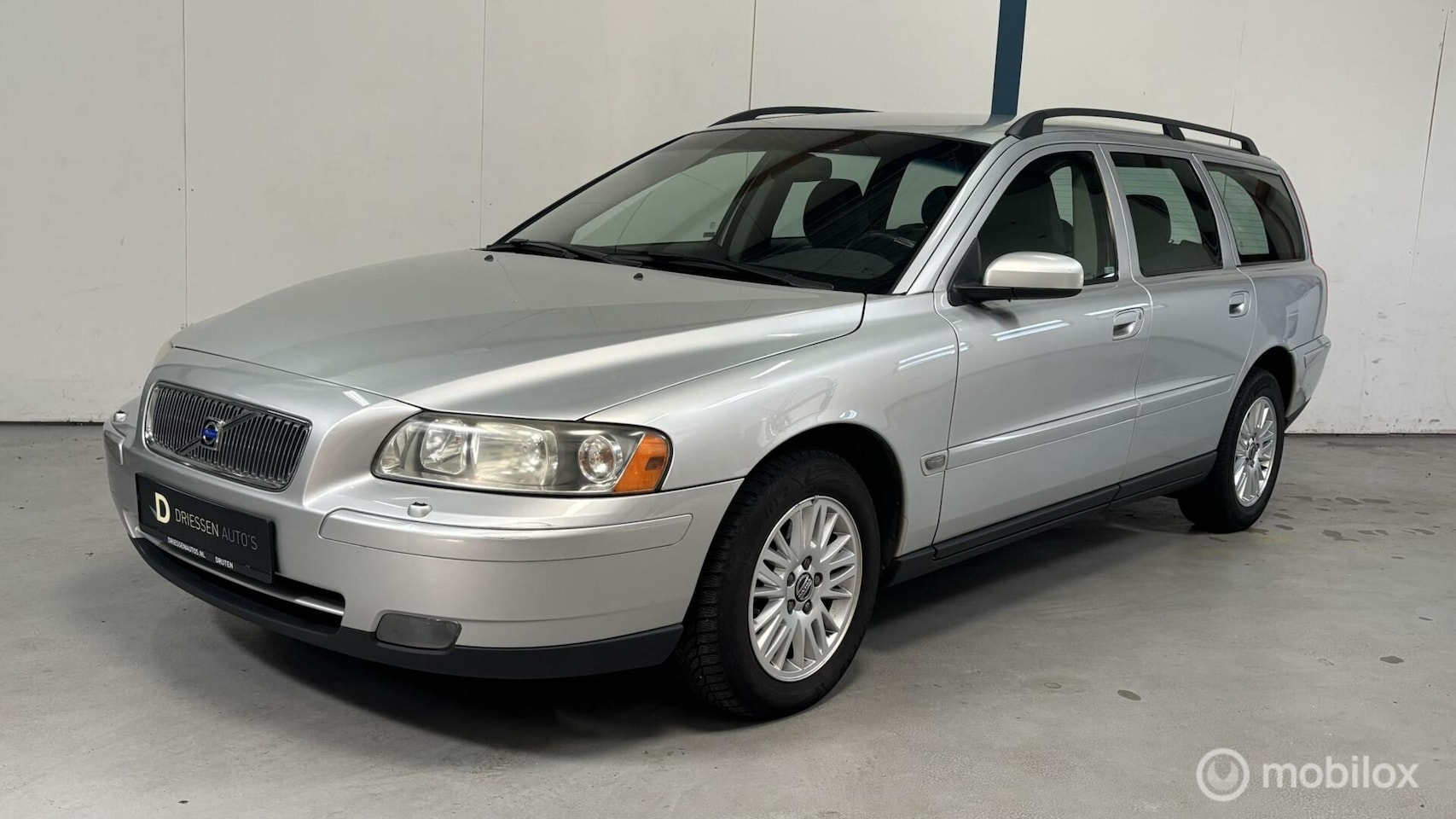 Volvo V70 - 2.4 Kinetic YOUNGTIMER - AutoWereld.nl