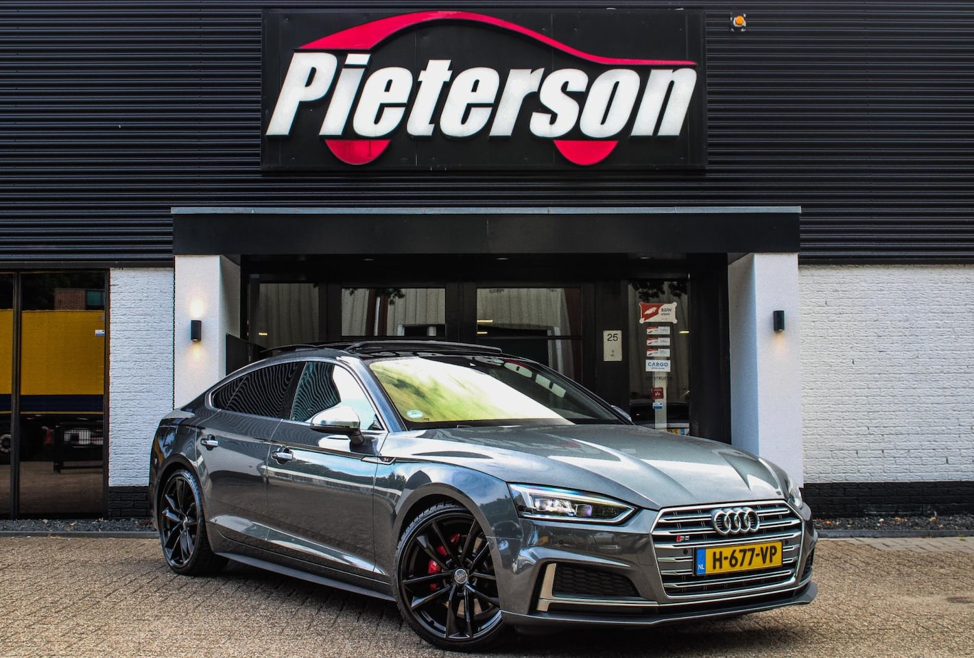 Audi S5 - Sportback 3.0 TFSI QUATTRO RS PANO MASSAGE CARBON - AutoWereld.nl
