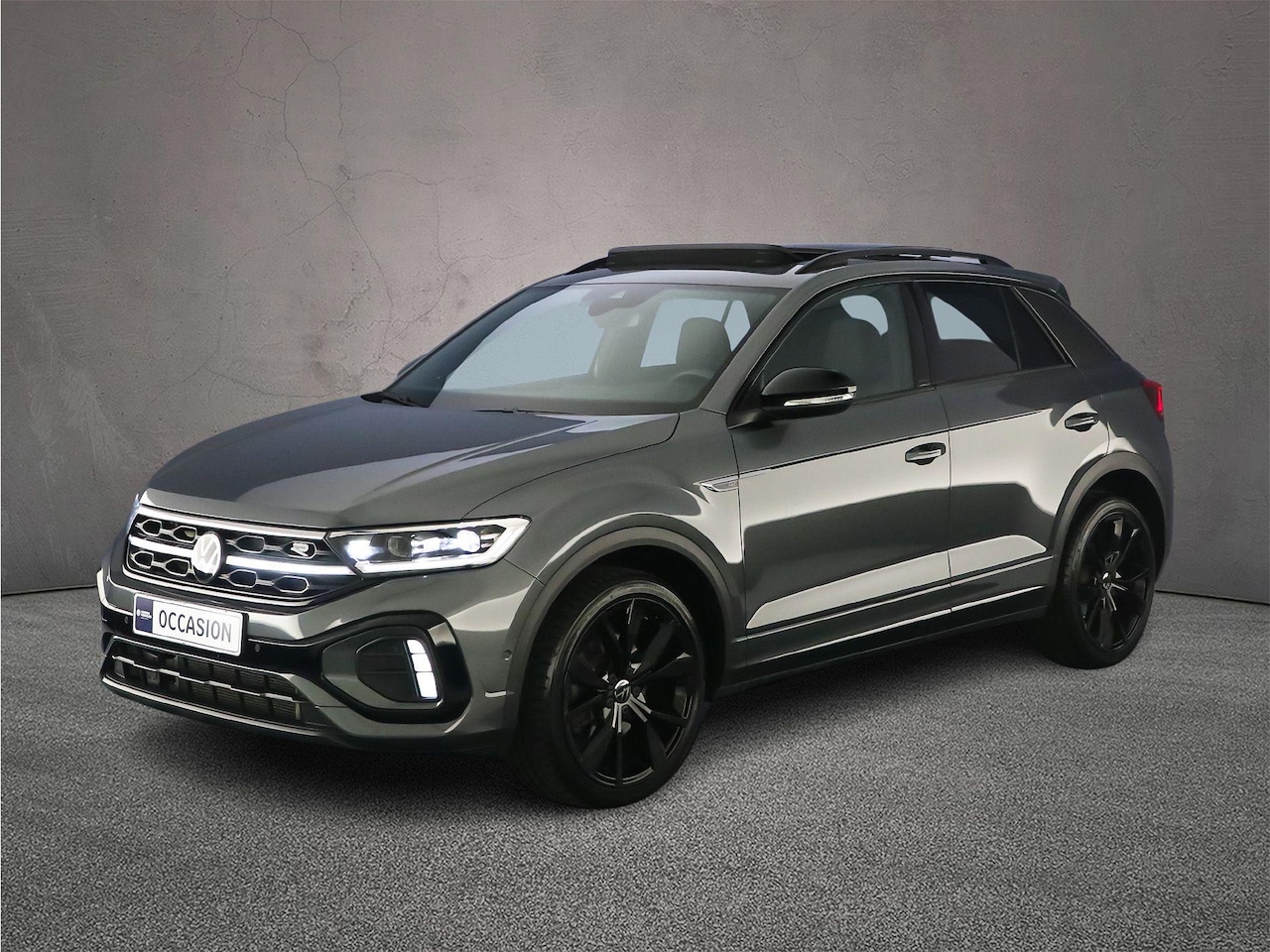 Volkswagen T-Roc - R-Line 1.5 TSI 150pk DSG Automaat Black Style, Trekhaak, Panoramadak, LED matrix koplampen - AutoWereld.nl