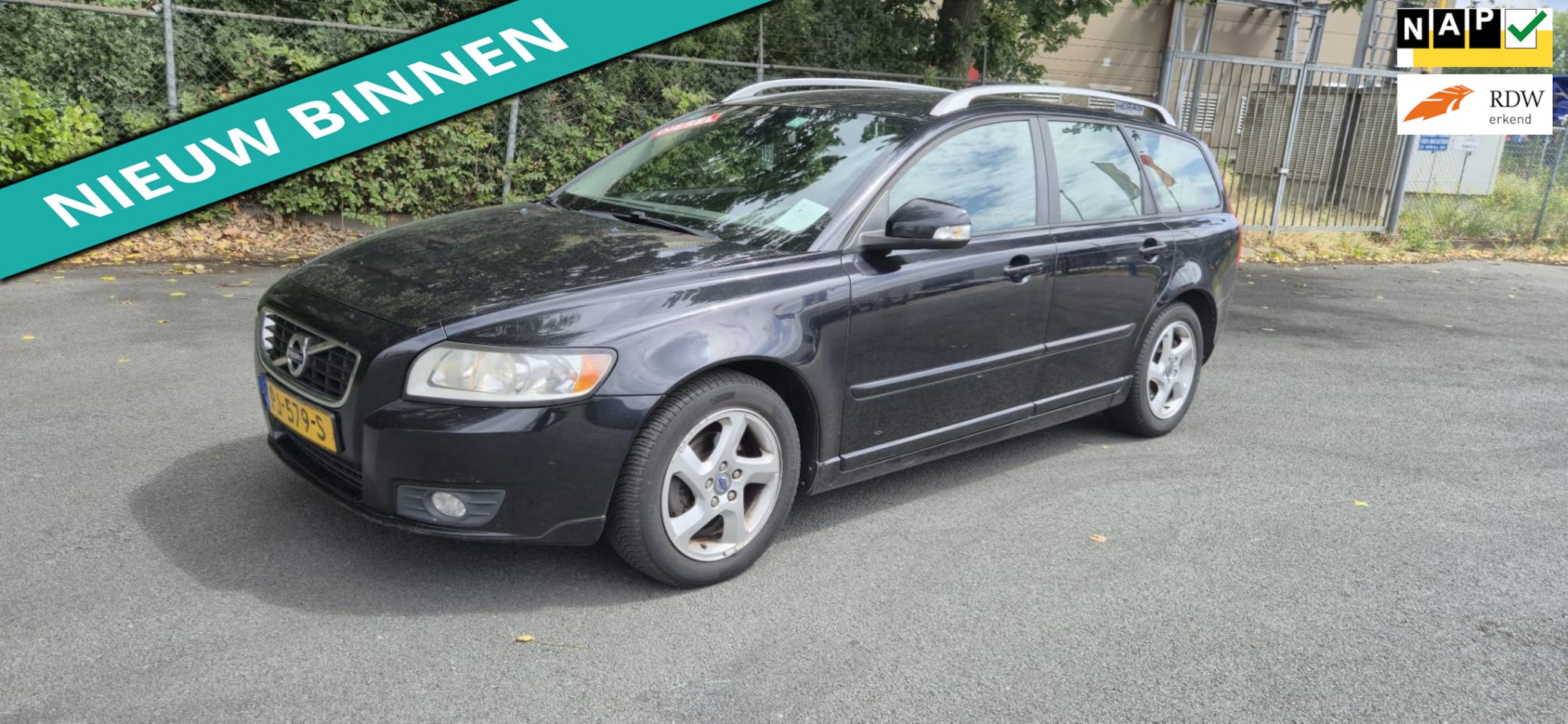 Volvo V50 - 1.6 D2 S/S R-Design Pro Edition NETTE AUTO RIJDT EN SCHAKELT GOED - AutoWereld.nl