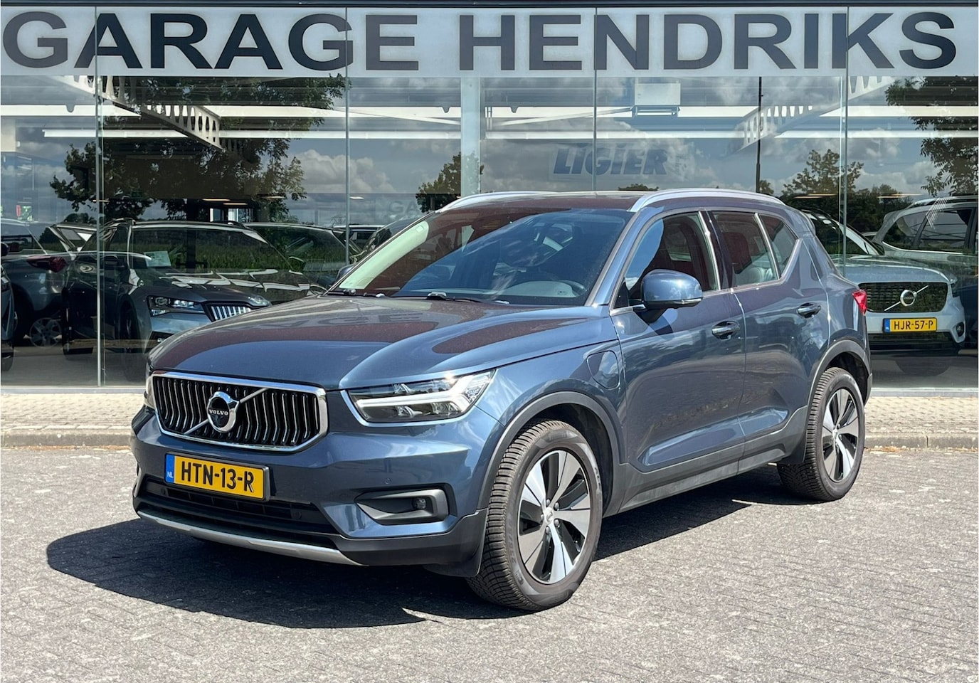 Volvo XC40 - 1.5 T5 Recharge Inscription | Pano | Leder | Elektr Achterklep | Full LED | (occasion) - AutoWereld.nl