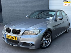 BMW 3-serie - 318i Business Line Sport MPAKKET/AUTOMAAT/NAVI/PDC/FULL