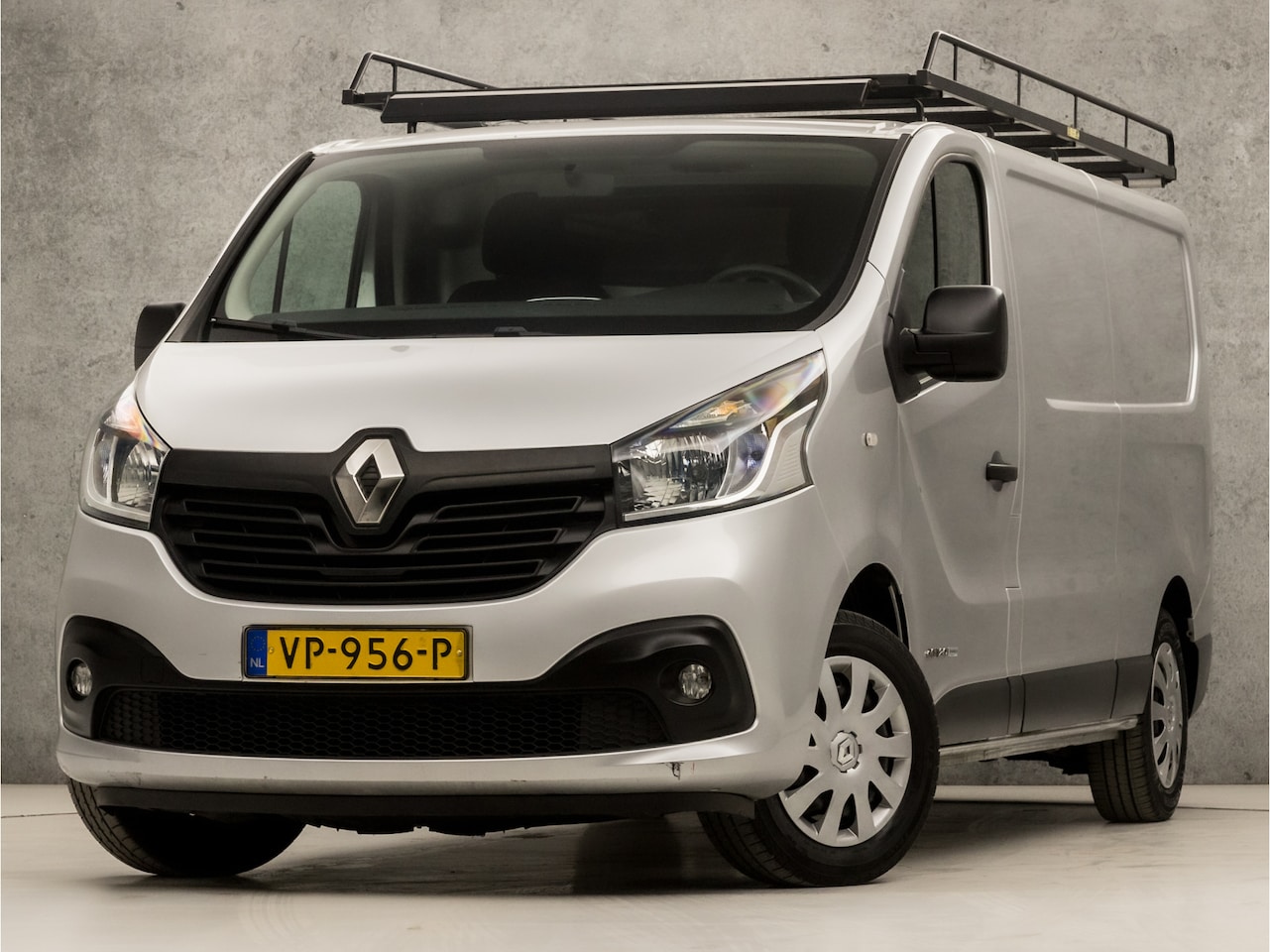 Renault Trafic - 1.6 dCi T29 L2H1 DC Comfort Energy (NAVIGATIE, AIRCO, IMPERIAAL, PARKEERSENSOREN, TREKHAAK - AutoWereld.nl