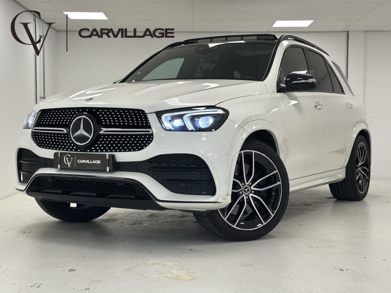 Mercedes-Benz GLE-Klasse - 450 4MATIC AMG Premium+ 7p. | Luchtvering | Burmester | Panorama - AutoWereld.nl