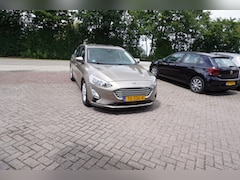 Ford Focus - 1.0 EcoBoost Trend Edition Business NAVI CARPLAY STOEL- EN STUURVERWARMING