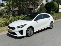 Kia Cee'd - Ceed 1.6 T-GDi GT 204PK Automaat•Pano•JBL