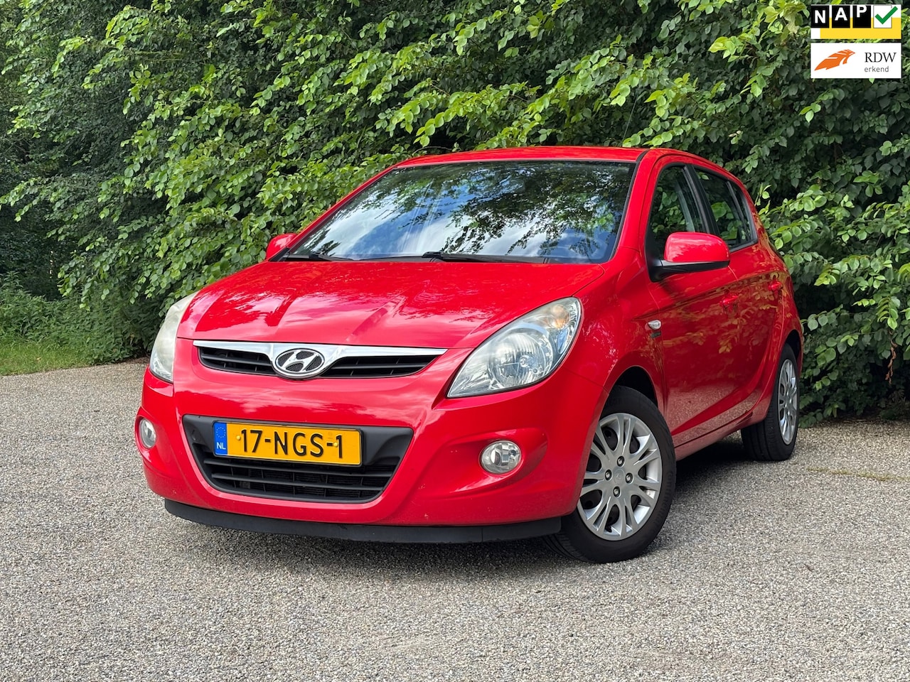 Hyundai i20 - 1.2i DynamicVersion | Airco | - AutoWereld.nl