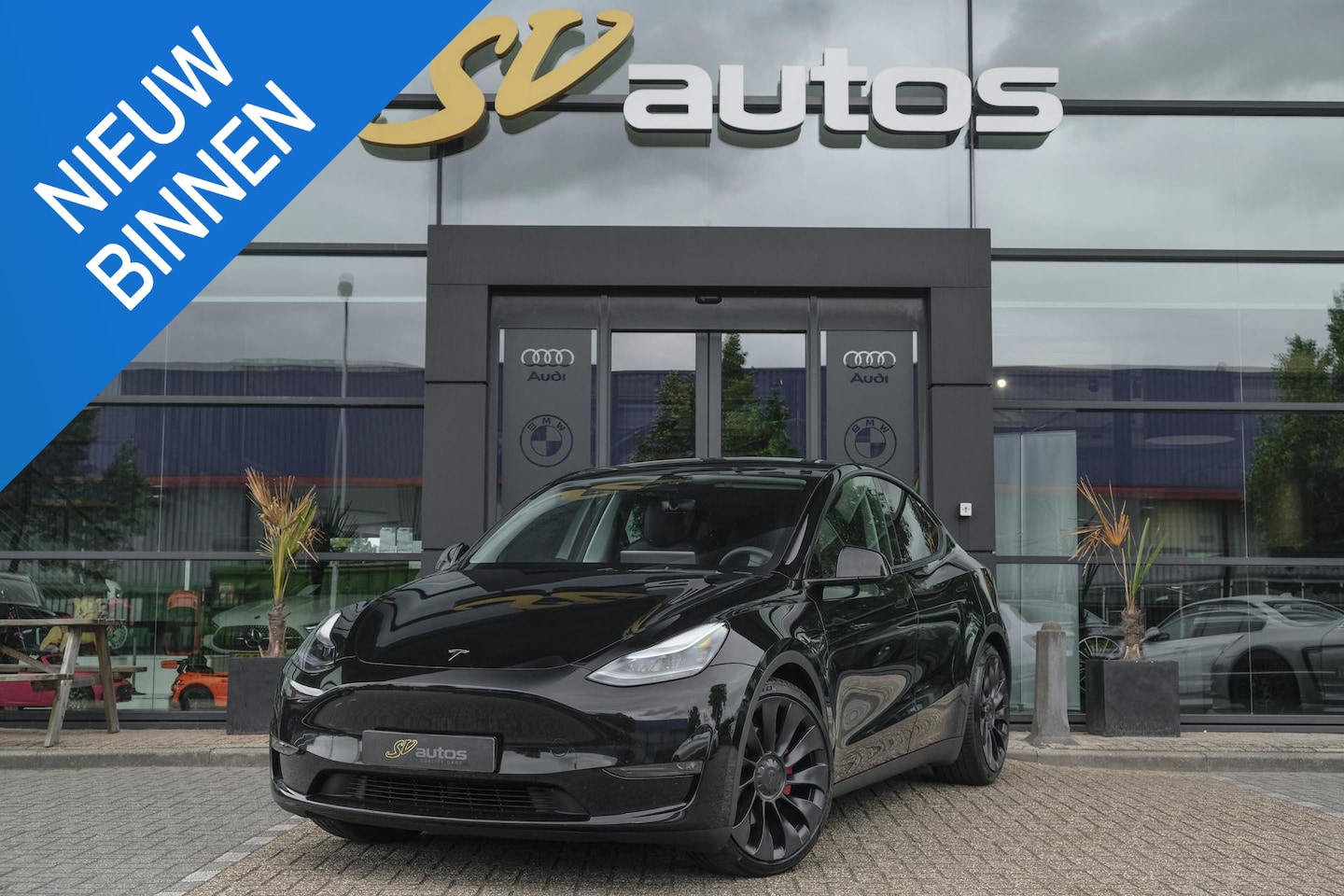 Tesla Model Y - Performance 462pk AWD 75 kWh Black edition Panoramadak *BTW* NLauto 1e eigenaar - AutoWereld.nl