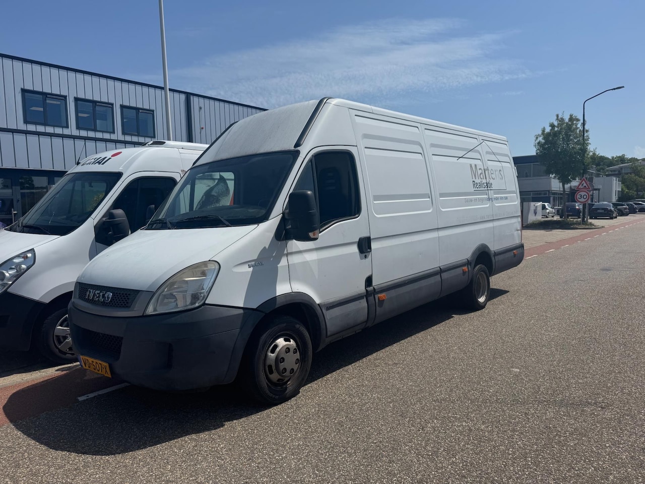 Iveco Daily - 35C13 Maxi Airco LEES TEXT!! - AutoWereld.nl