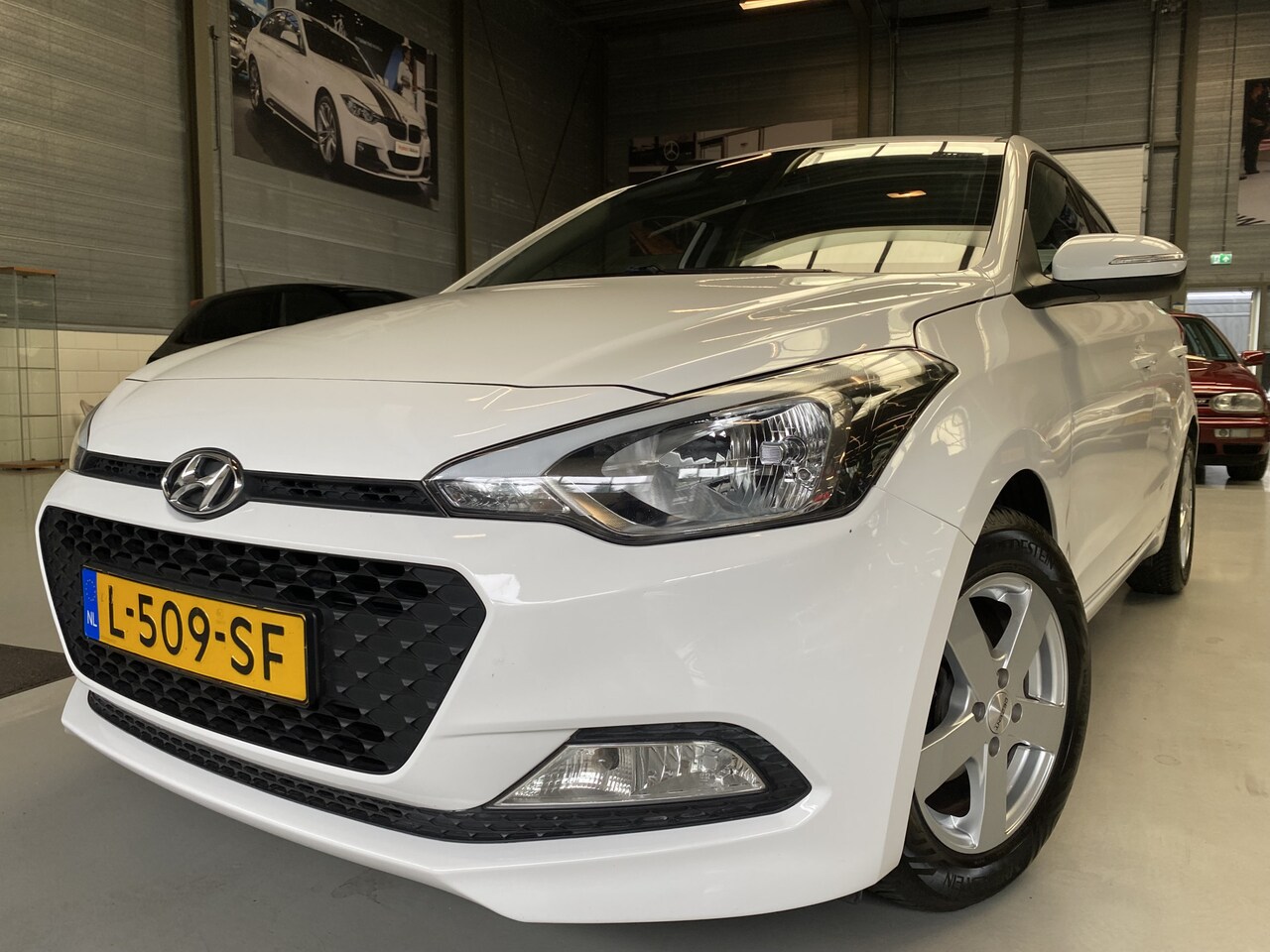 Hyundai i20 - 1.2 HP i-Motion Stoelverwarming, Trekhaak - AutoWereld.nl