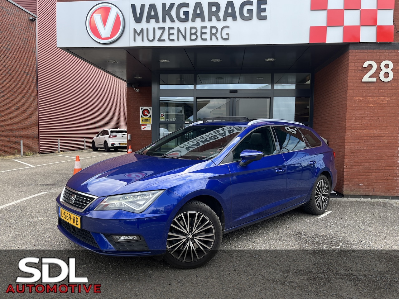 SEAT Leon ST - 1.8 TSI Xcellence Business Intense // LED // HALF LEDER-ALCANTARA // ELEK. STOELEN // SEAT - AutoWereld.nl