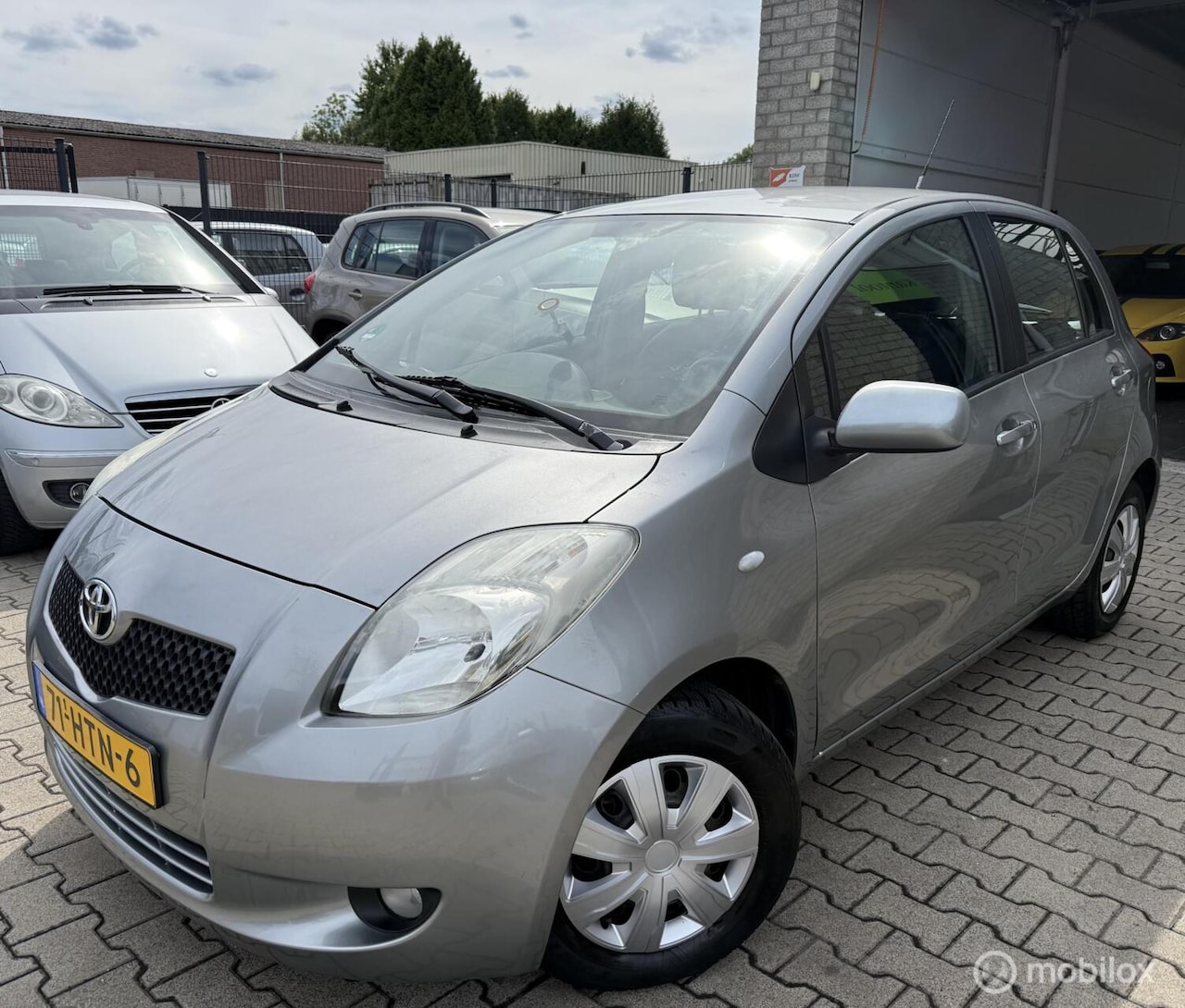 Toyota Yaris - 1.3 VVTi Sol MMT / Automaat / 99.000KM! / N.A.P - AutoWereld.nl