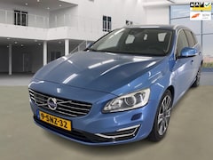 Volvo V60 - 2.4 D6 AWD Plug-In Hybrid Summum EXPORT