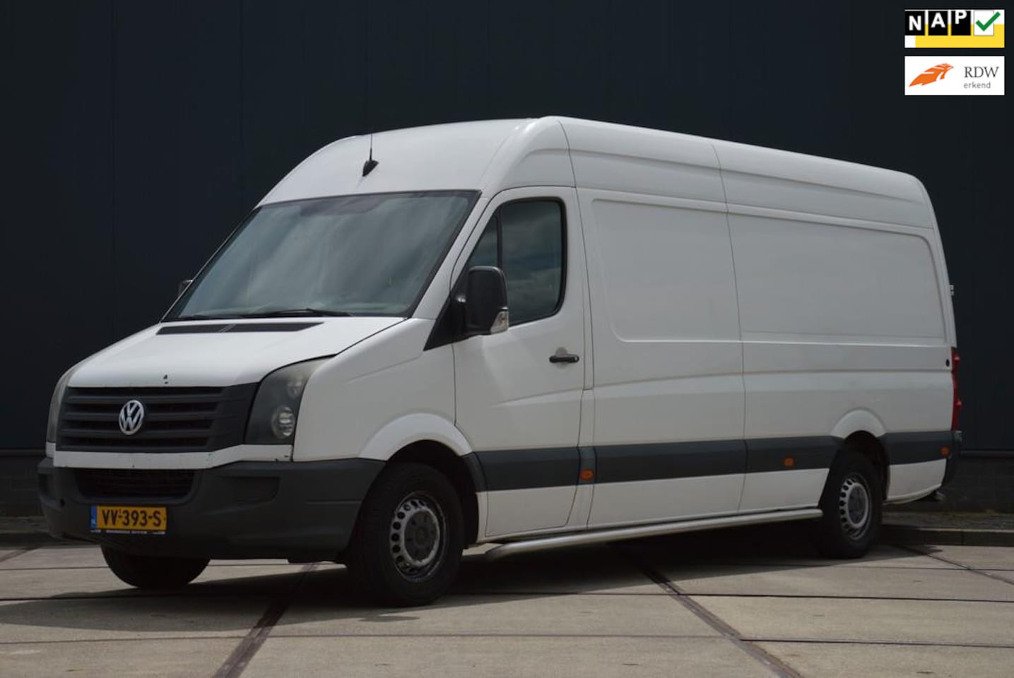 Volkswagen Crafter - 32 2.0 TDI L3H3 80KW Euro 5 Airco Schuifdeur - AutoWereld.nl