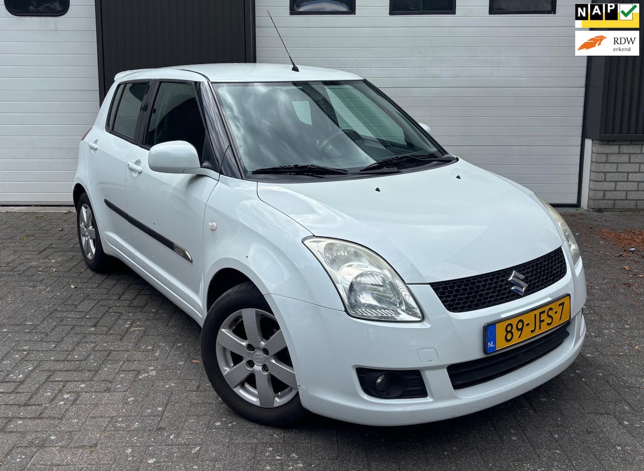 Suzuki Swift - 1.3 Bandit KEYLESS CLIMA LICHTMETAAL - AutoWereld.nl