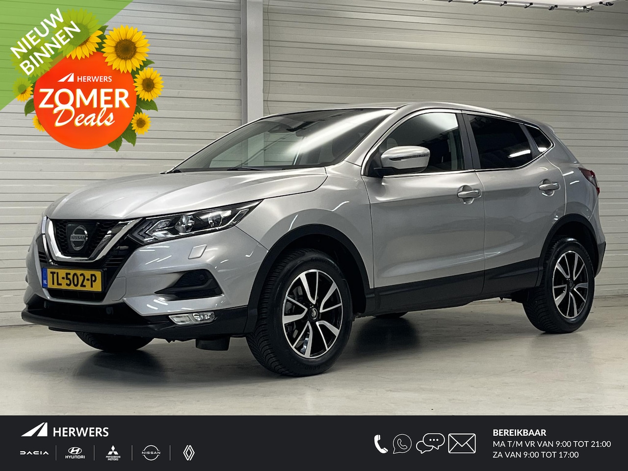 Nissan Qashqai - 1.2 N-Connecta / Navigatie / Dual Zone Climate Control / Camera / Stoelverwarming / - AutoWereld.nl