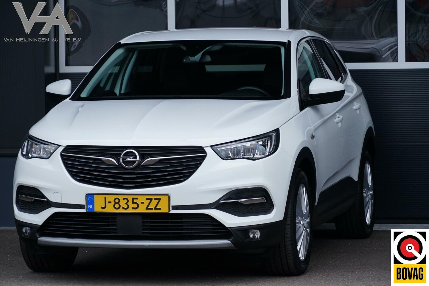 Opel Grandland X - 1.2 Turbo Innovation 1.2 Turbo Innovation, CarPlay, cam. dis. v.v. - AutoWereld.nl