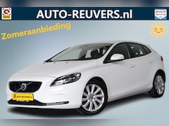 Volvo V40 - 1.6 T3 Momentum / Xenon / Navi / Cruisecontrol / Cam / Trekhaak